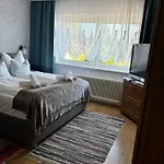 Gaestehaus 3-laenderblick-panoramablick לינה וארוחת בוקר