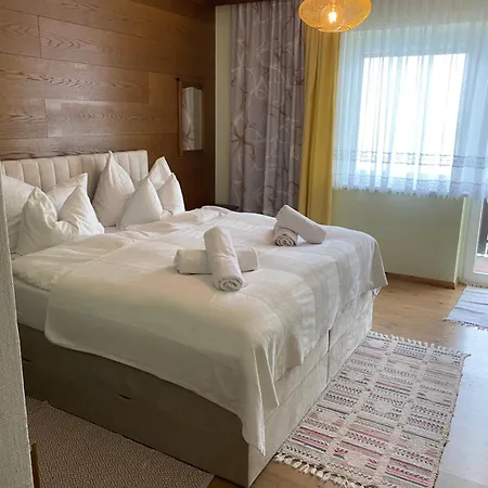 Gaestehaus 3-laenderblick-panoramablick Bed & Breakfast Mönichkirchen