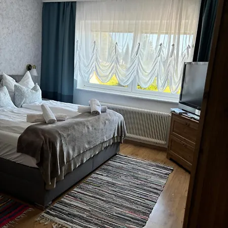 Gaestehaus 3-laenderblick-panoramablick Bed and breakfast